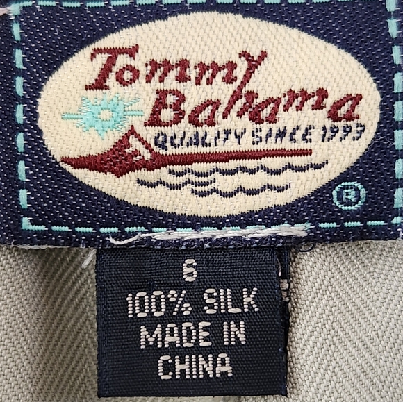 Tommy Bahama Relaxed Fit Pleated Chino Shorts 100% Silk Light Sage Green Size 6 - Picture 2 of 11